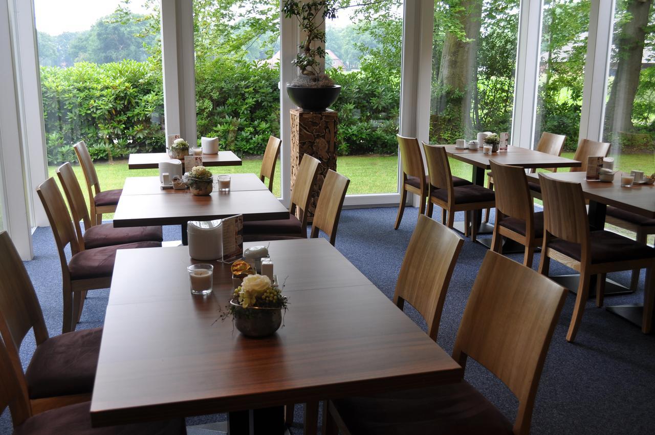 Hellmanns Hotel Bremers Bauerndiele Wiefelstede Eksteriør billede