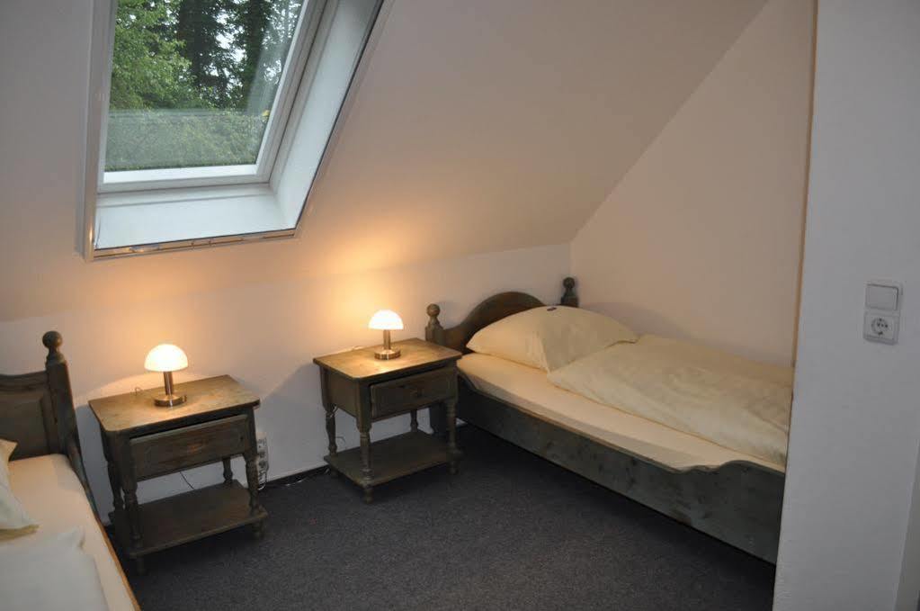 Hellmanns Hotel Bremers Bauerndiele Wiefelstede Eksteriør billede