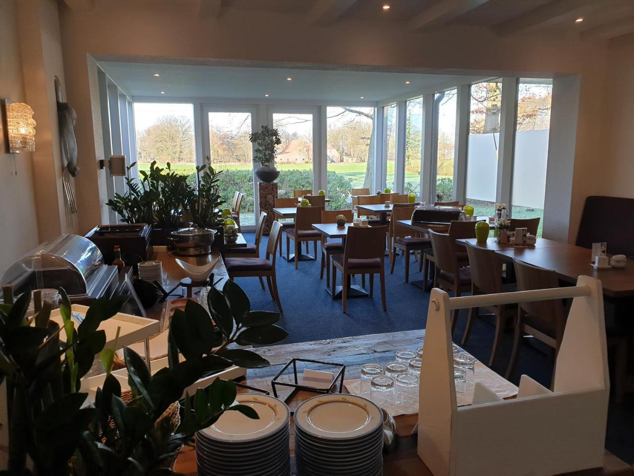 Hellmanns Hotel Bremers Bauerndiele Wiefelstede Eksteriør billede